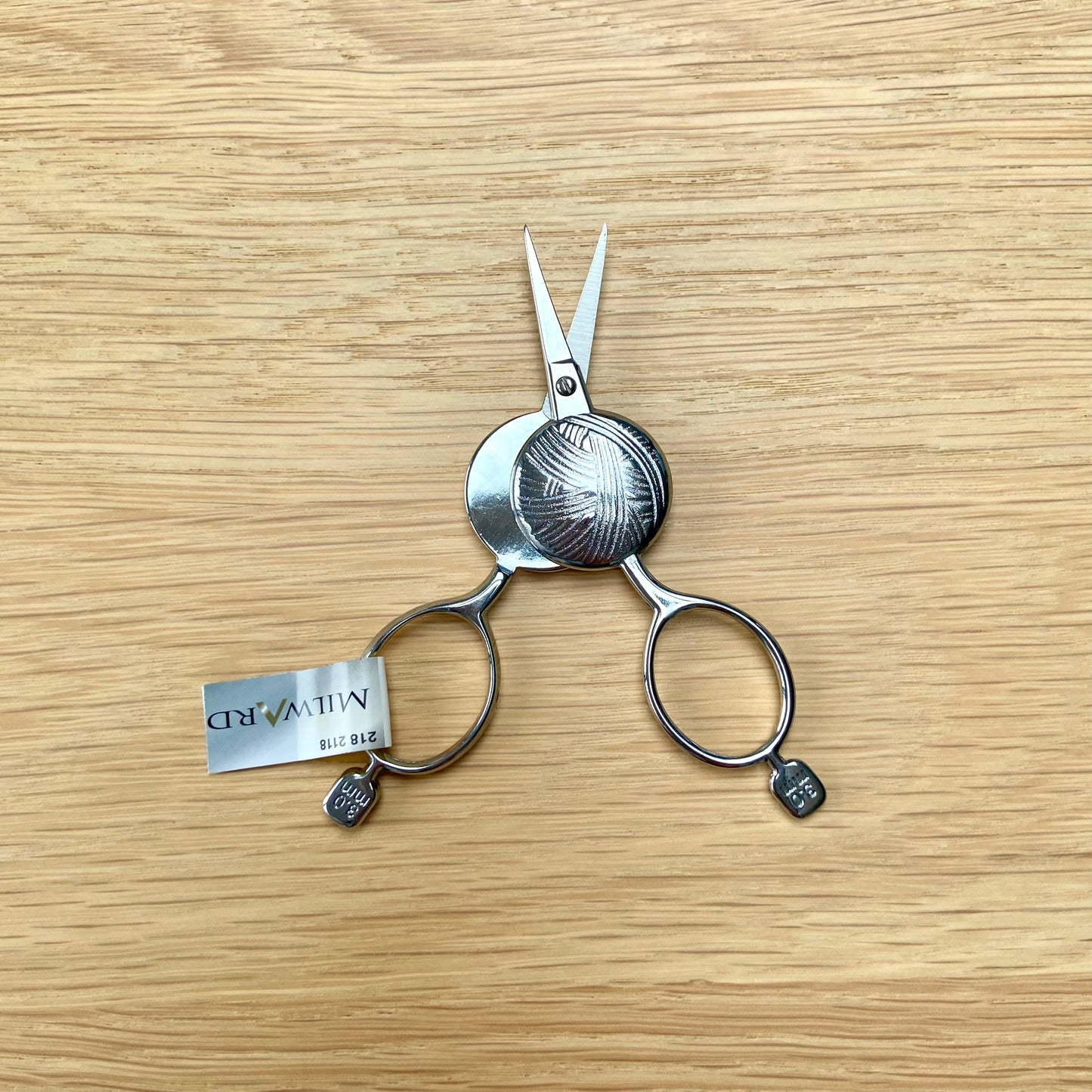 Milward Silver Yarn Ball Embroidery Scissors